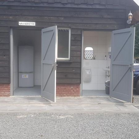 Basic Ingerichte Vouwwagen Op Camping Westenenk, Wijster Hotel Exterior photo